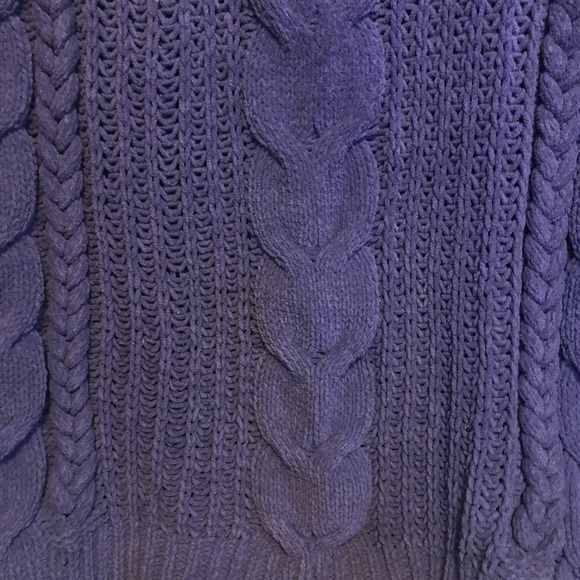 Universal Thread Crew Neck Sweater - Picture 4 of 9